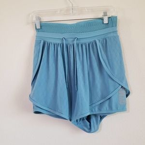 Gymshark High Waisted Double Layered 2 in 1 Shorts Size Medium (runs small)